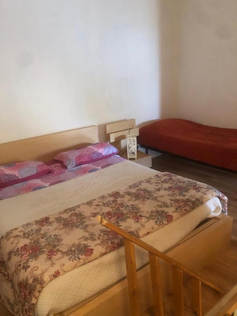 Lovely 1 Room Bedroom Loft, 20 Mins To Bgy Airport Pradalunga Buitenkant foto